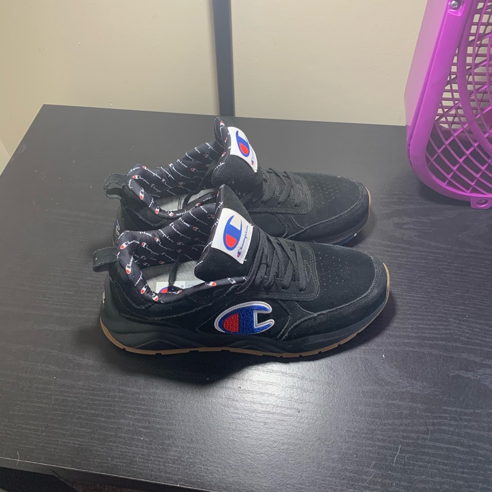 Champion Men’s Size 10